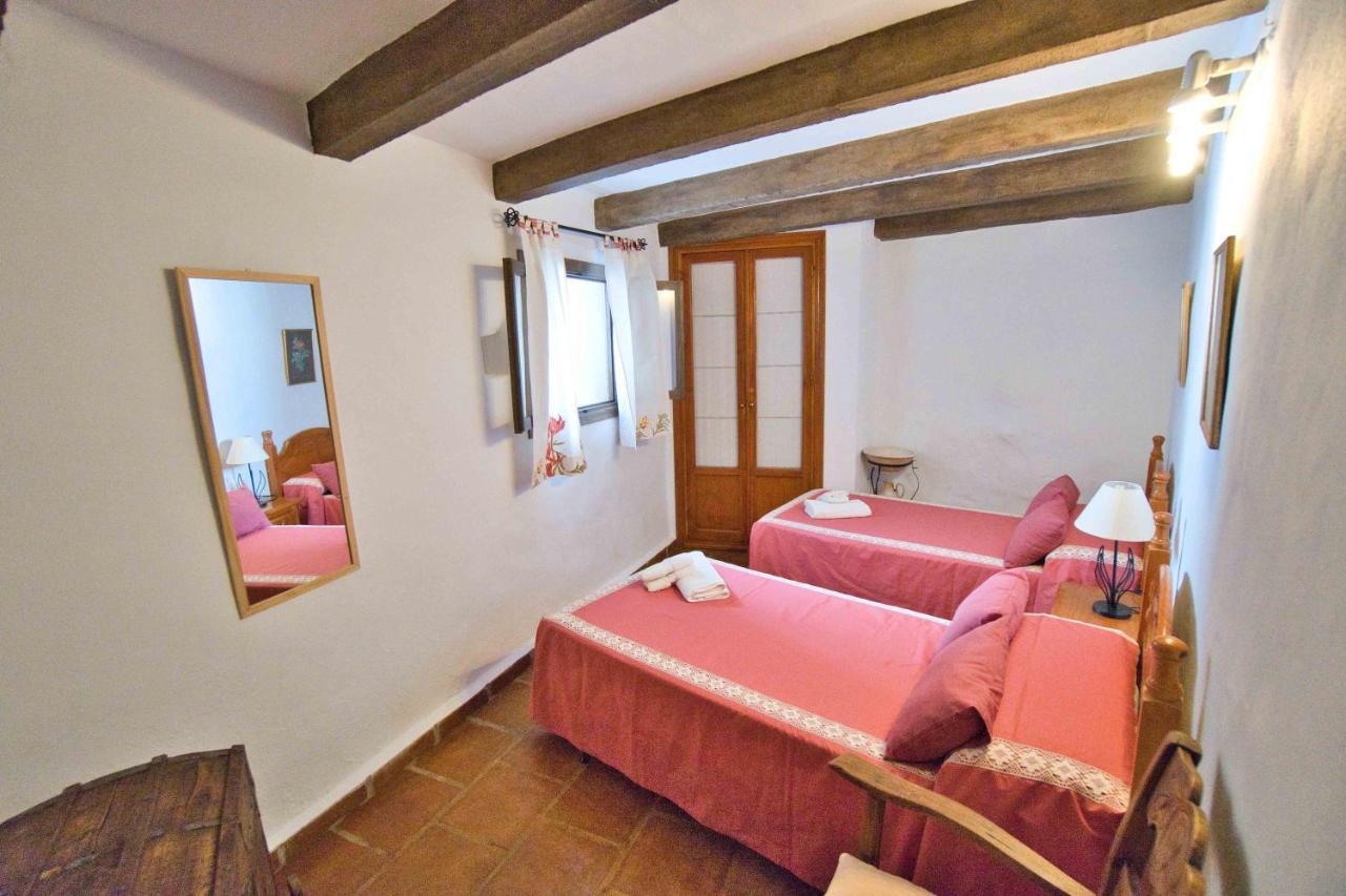 La Madronala Villa El Gastor Luaran gambar