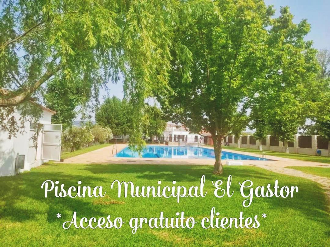 La Madronala Villa El Gastor Luaran gambar